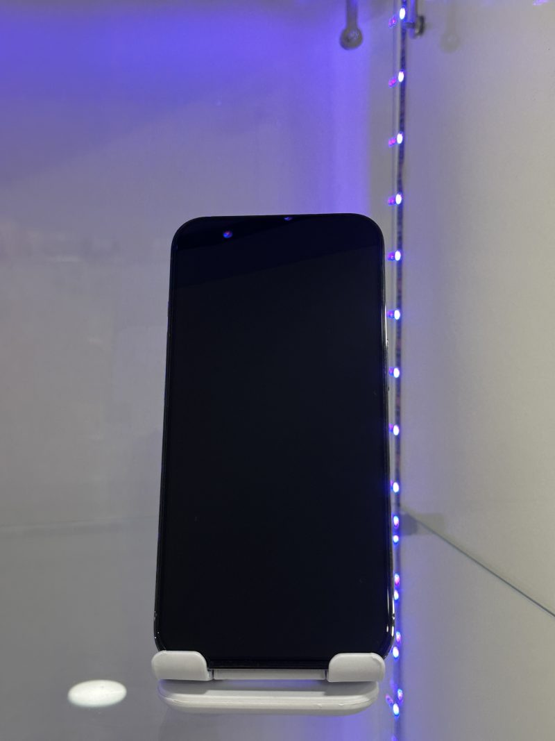 iPhone 13 pro - Image 2